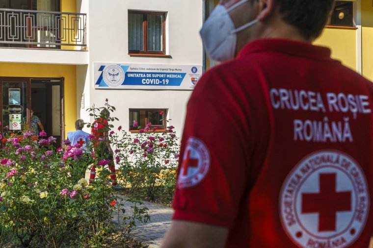 Háromezer közelében az új fertőzések száma hétvégén is