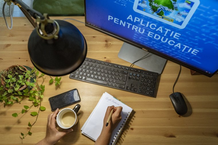 Egyre csak nő az online oktatásra kényszerülő iskolák száma