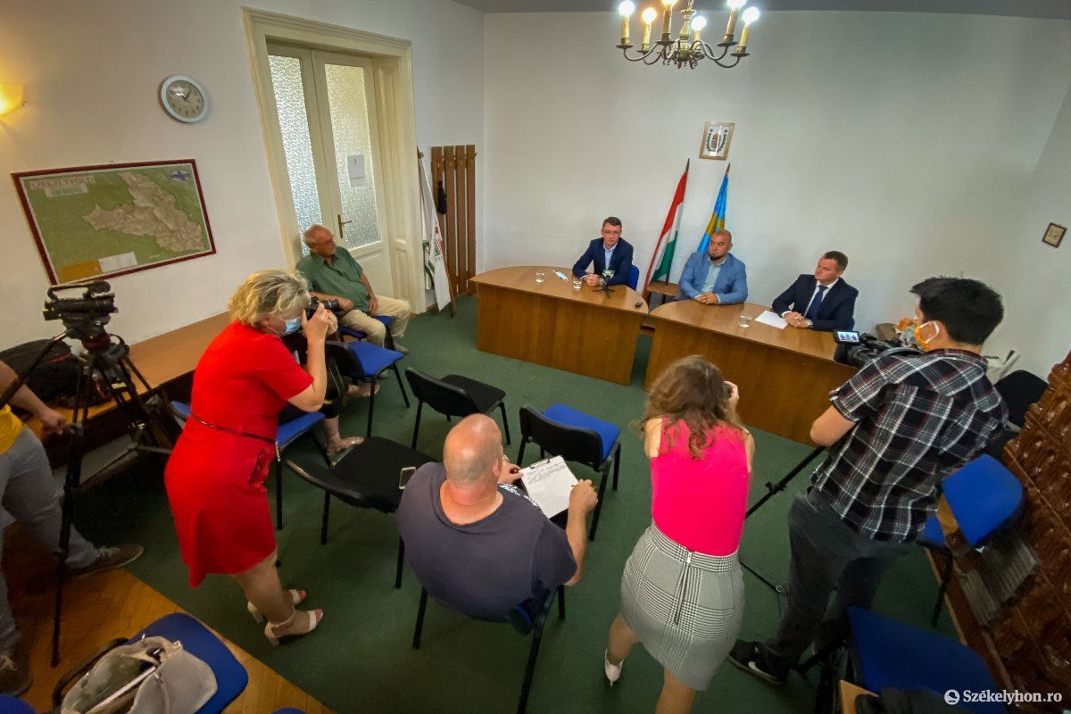 &bullet;  Fotó: Rab Zoltán