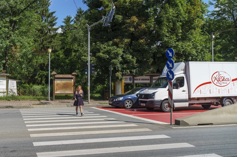 Fél év után elindították a jelzőlámpákat