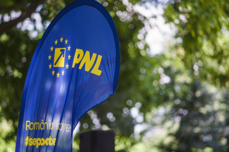 Az AUR-t tekinti fő ellenfélnek a PNL, de a koalíciós partner PSD-től is nagyon tart