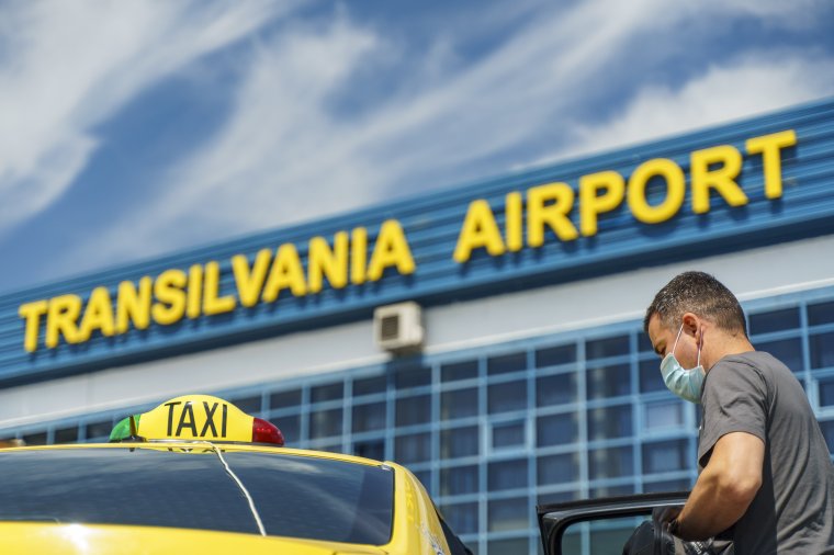 A tervezettnél hamarabb tér vissza a londoni járat a marosvásárhelyi repülőtérre