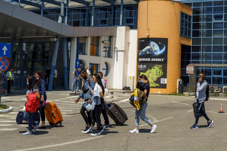 Karantén vár egyes spanyolországi régiókból érkezőkre