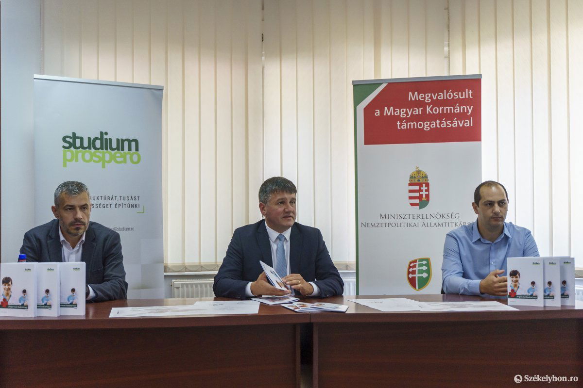 A kezdeményezők szerint ha a pácienshez a saját nyelvén szólsz, az már akár fél gyógyulást is jelenthet &bullet;  Fotó: Haáz Vince