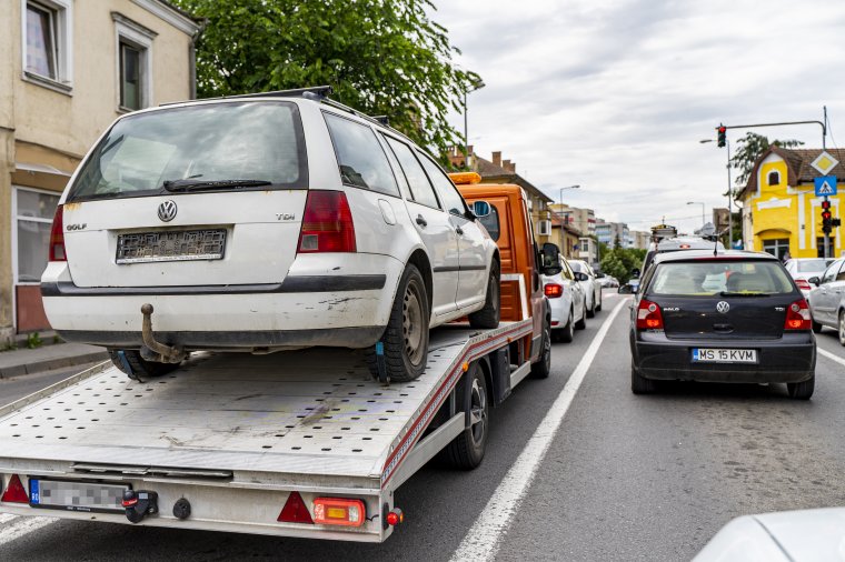 Ezrek érdeklődtek a Roncsautó program iránt egyetlen hónap alatt