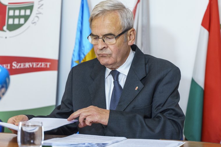Tőkés Jourovának: az európai veszélyeztetett kultúrák védelme van annyira fontos, mint a tengerfenéké