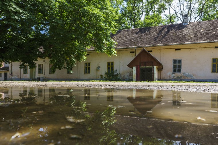 A lakókat és a képviselő-testületet egyaránt megosztja az erdőszentgyörgyi bentlakás sorsa