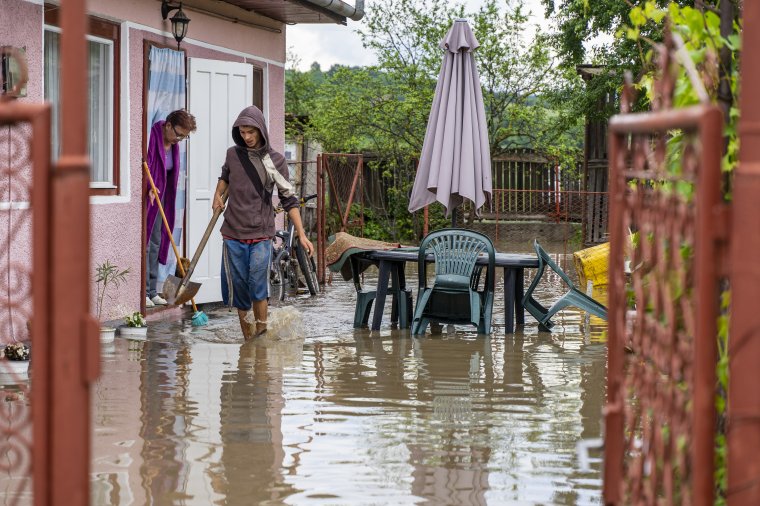 Kerteket, udvarokat öntött el a víz Nyárádszeredában
