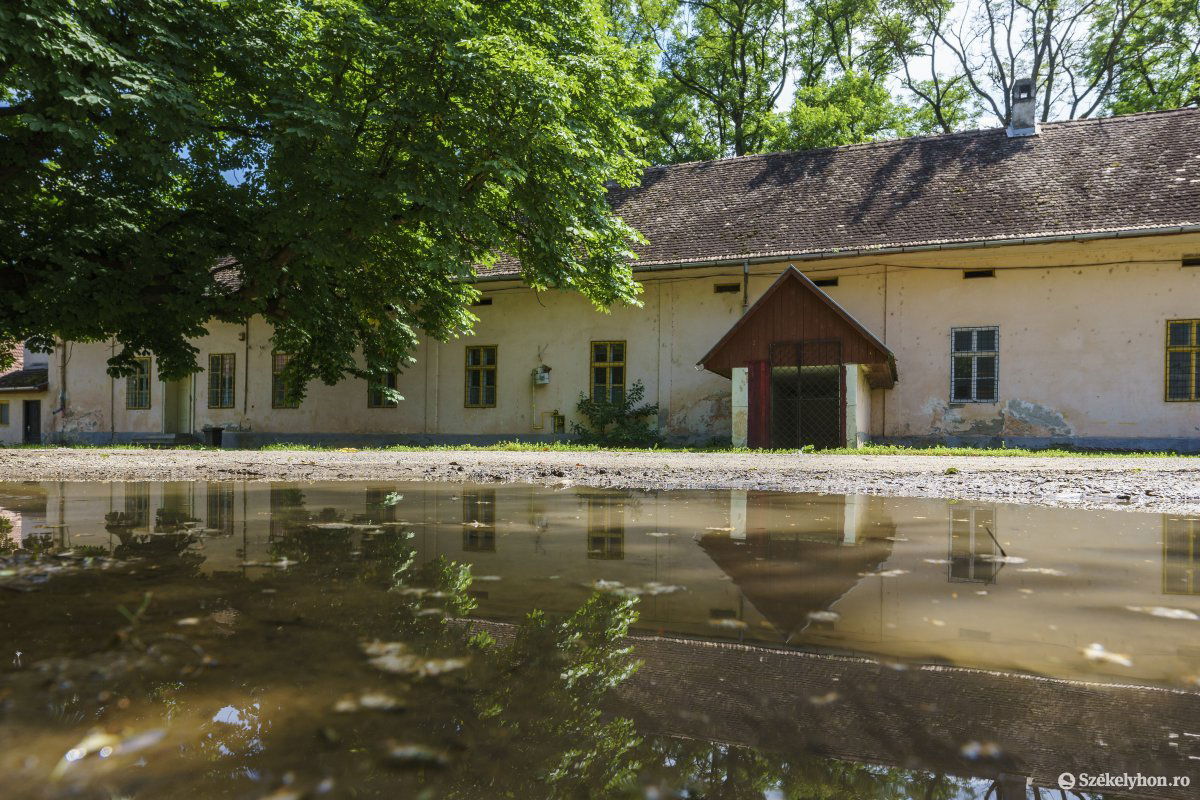 Teljes felújításra szorulna az épület &bullet;  Fotó: Haáz Vince