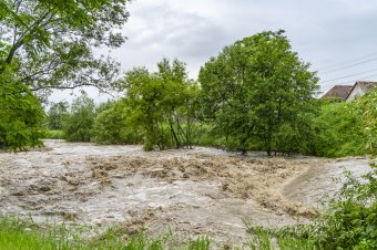 Árvízvédelmi készültség székelyföldi folyókon is