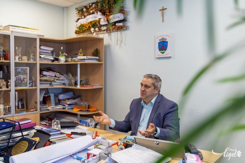 Polgármesterként is hisz a családra épülő társadalomban •  Fotó: Haáz Vince