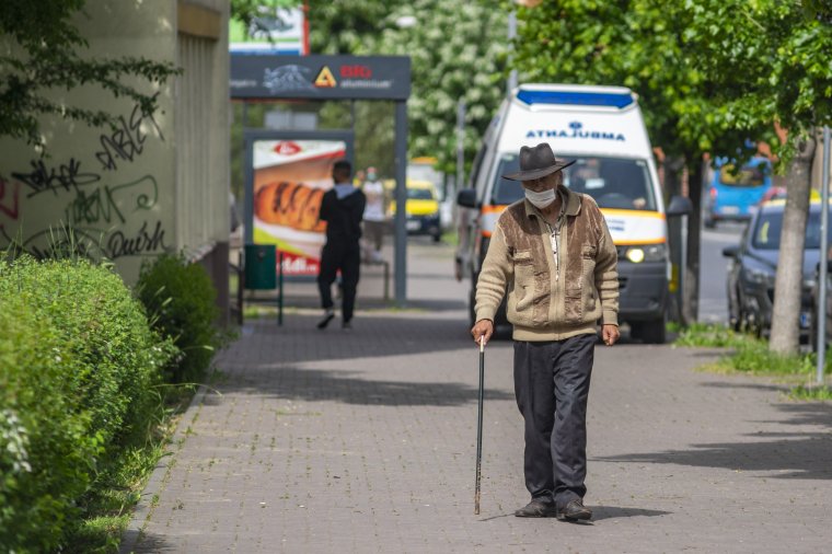 Több mint kétmillió rászoruló kap 50 védőmaszkot két hónapra, ismertették a kedvezményezetteket