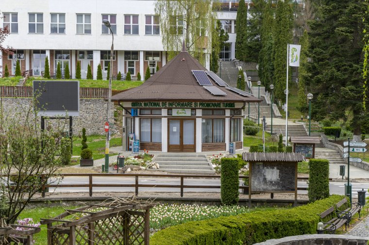 Szállodai tervek: étterem helyett szobaszerviz