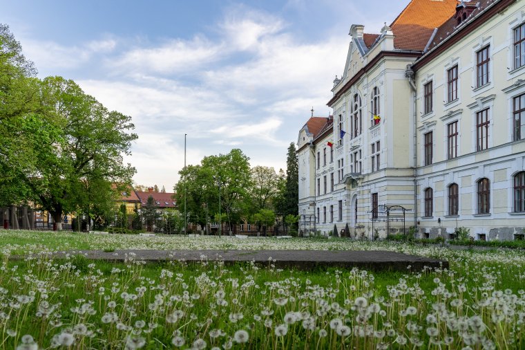 Akadályozzák a katolikus iskola újjáalapítását