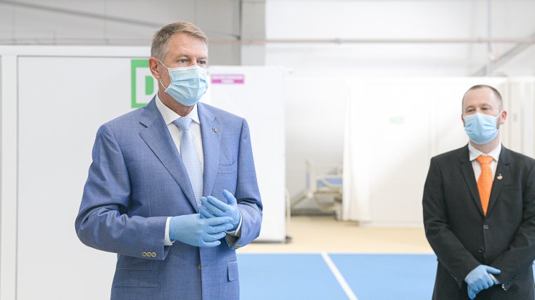 Petíció indult Iohannis nemzetközi kitüntetésének visszavonásáért