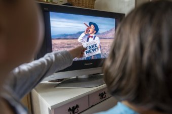 Médiaoktatás az álhírek ellen: a program folytatását jelentette be az oktatási miniszter