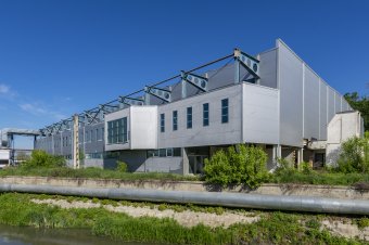 Kívülről késznek tűnik, azonban még 30 millió lej kell a fedett műjégpályára