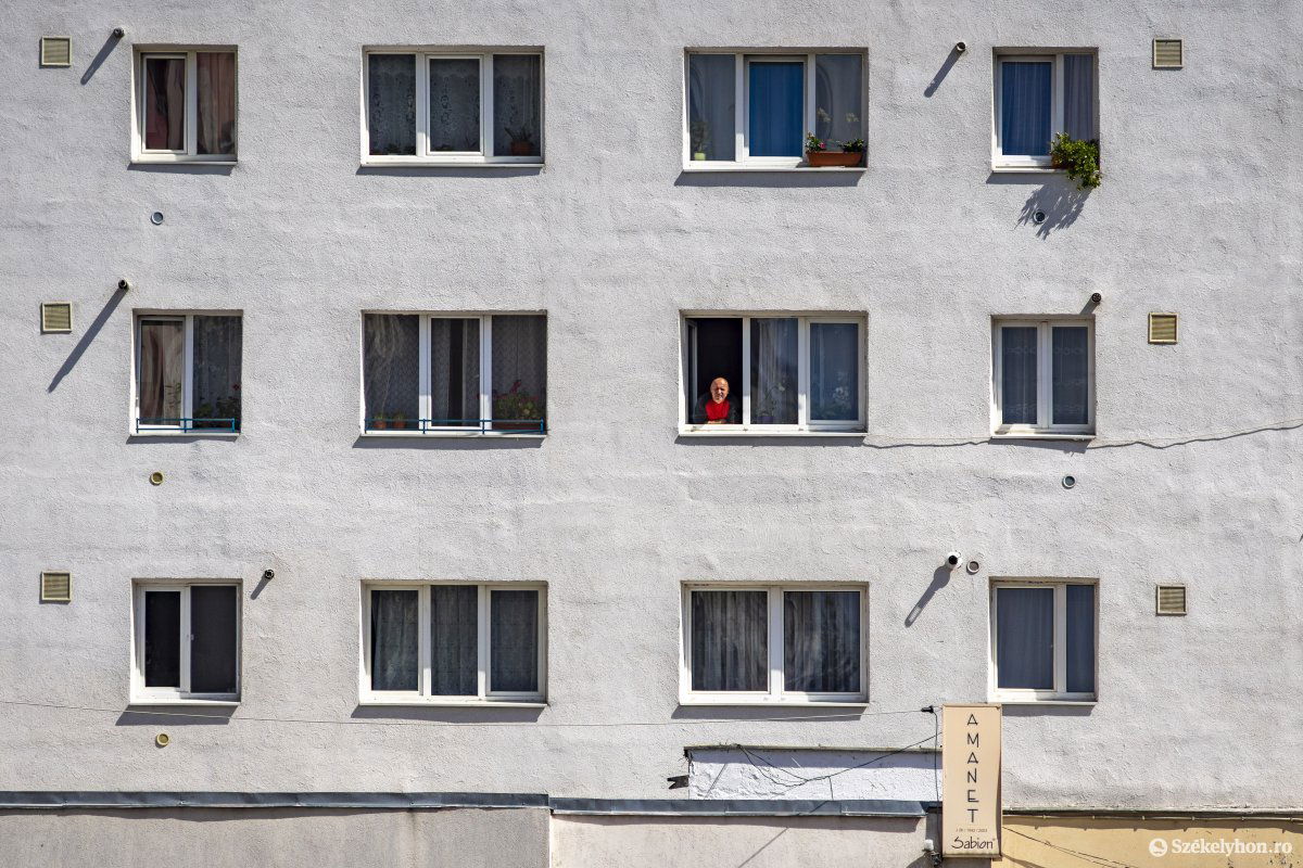 Továbbra is otthon kell maradni. Nem lesznek enyhítések. Képünk illusztráció •  Fotó: Haáz Vince