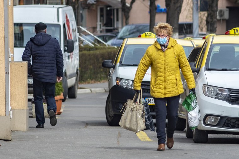 Egy kiszivárgott terv szerint Maros megyében is kötelező lenne a maszk viselete