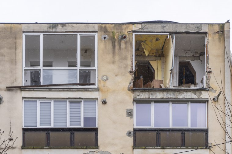 A gázrobbanás okozóját még nem találták meg, a felújítás is egy helyben áll