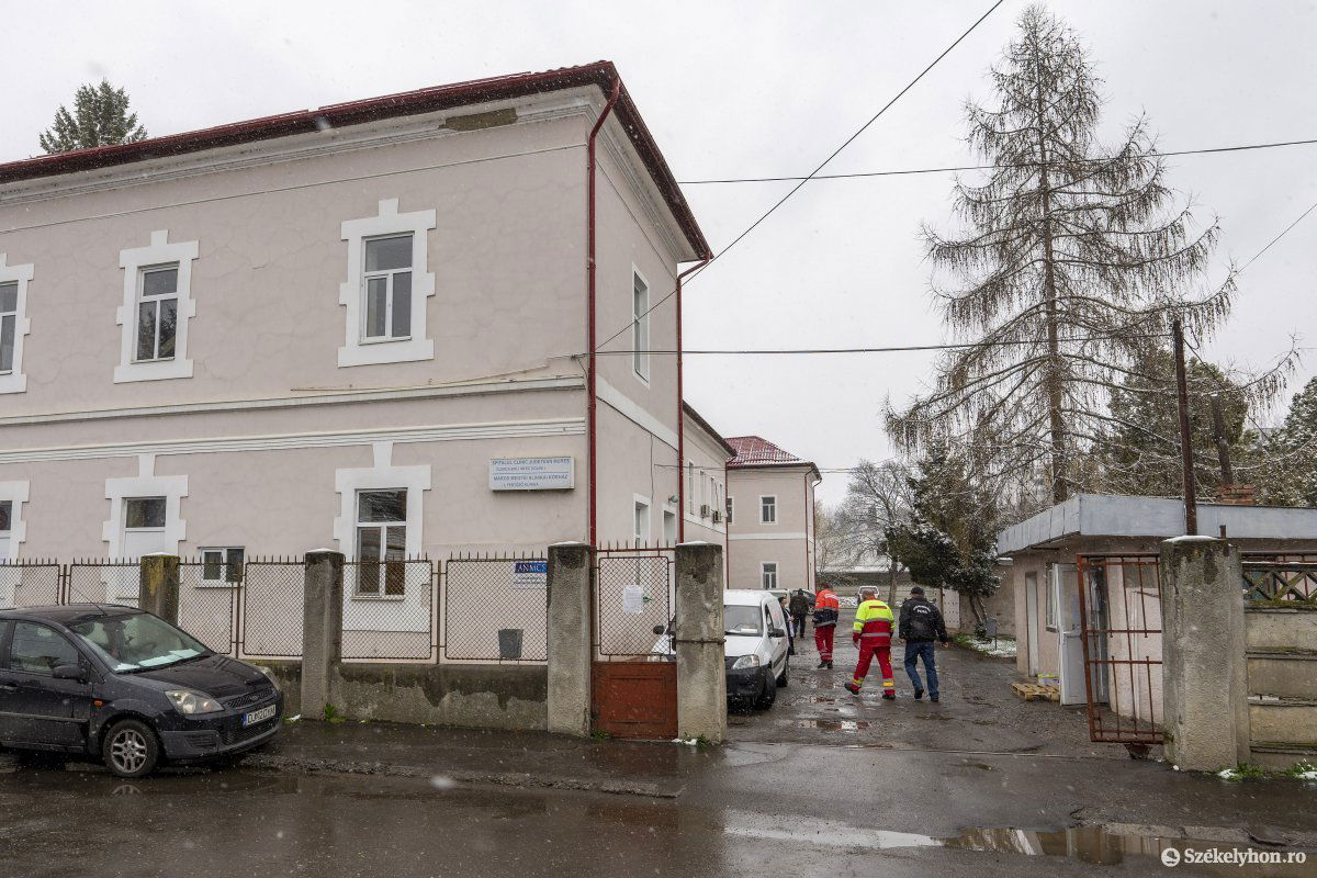 A fertőző betegségek kórházában jelenleg 81 személy van beutalva, koronavírus-fertőzés gyanúval •  Fotó: Haáz Vince