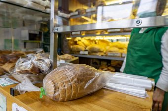 Bírság jár, ha villanyszerelőként kenyeret árulunk