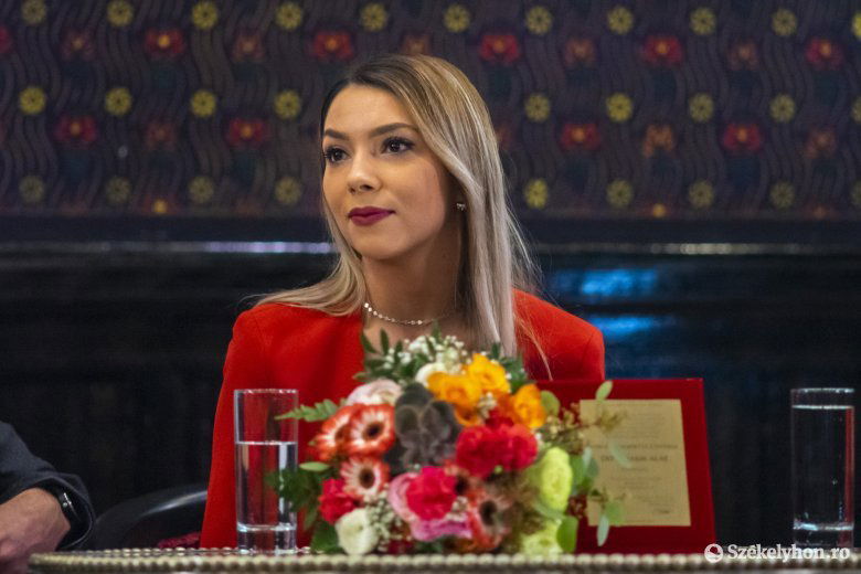 Szőcs Bernadette büszke marosvásárhelyi származására és arra, hogy szülővárosát képviseli •  Fotó: Haáz Vince