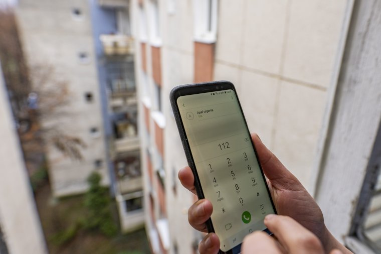 Több mint 20 ezer bírságot rótt ki a 112-es sürgősségi hívószám hamis vagy indokolatlan hívása miatt a rendőrség