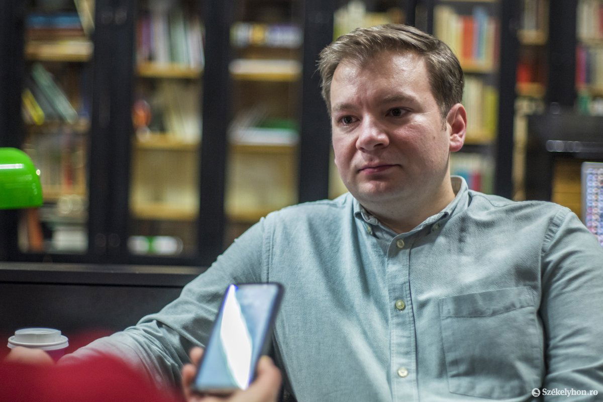 Bogdan Ratiu szerencsésnek tartja magát, amiért a kultúra iránt nyitott bolyais diákokat taníthat •  Fotó: Haáz Vince