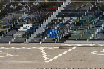 Visszaélések miatt van a legtöbb fogyatékkal élő Romániában uniós szinten a kormányfő szerint