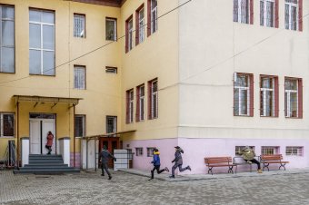 Pszichológiai segélyvonal a diákok, szülők és pedagógusok számára