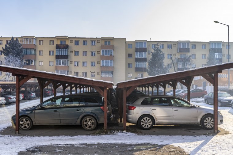 Nem tudnak annyit építeni, amennyi kellene, ezért a meglévőket helyezhetik át