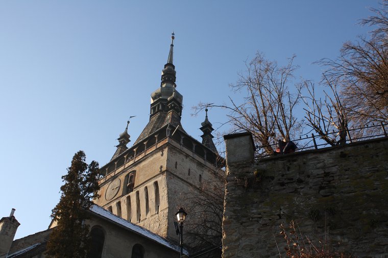 Segesváron még a várbeli kisdobos is maszkviselésre szólít