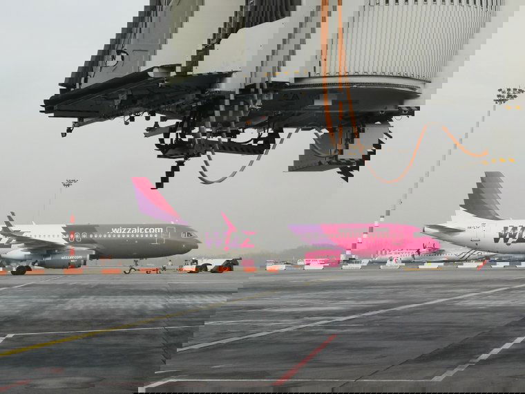 Ígérve és cáfolva reagált a román hatóságok vádjaira a Wizz Air