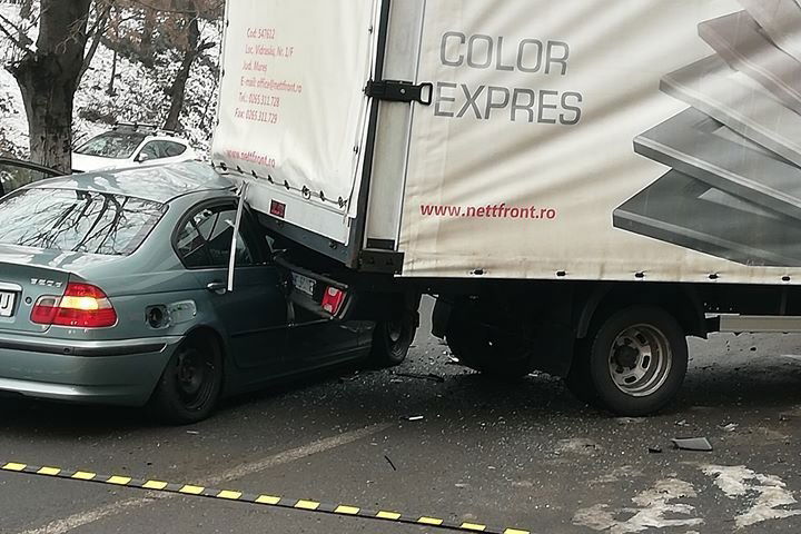 Fotók forrása: Facebook/Info Trafic Targu Mureș és Facebook/Radare 