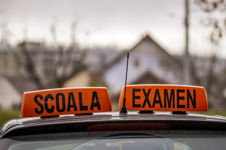 Jogosítvány: ha megvan a B1, nem kell majd elméleti vizsga a B-kategóriához