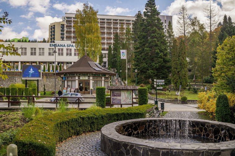 Nepáli, Srí Lanka-i pincéreket, szakácsokat alkalmaznak már Szovátán is