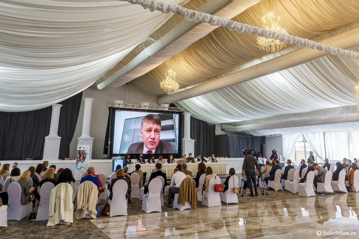 Vass Levente államtitkár online csatlakozott a konferenciához •  Fotó: Haáz Vince