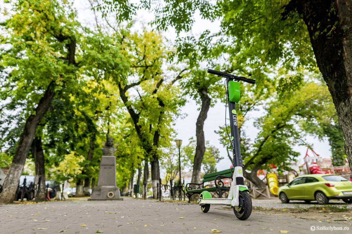 Hamarosan újra lehet elektromos rollert bérelni Marosvásárhelyen •  Fotó: Haáz Vince