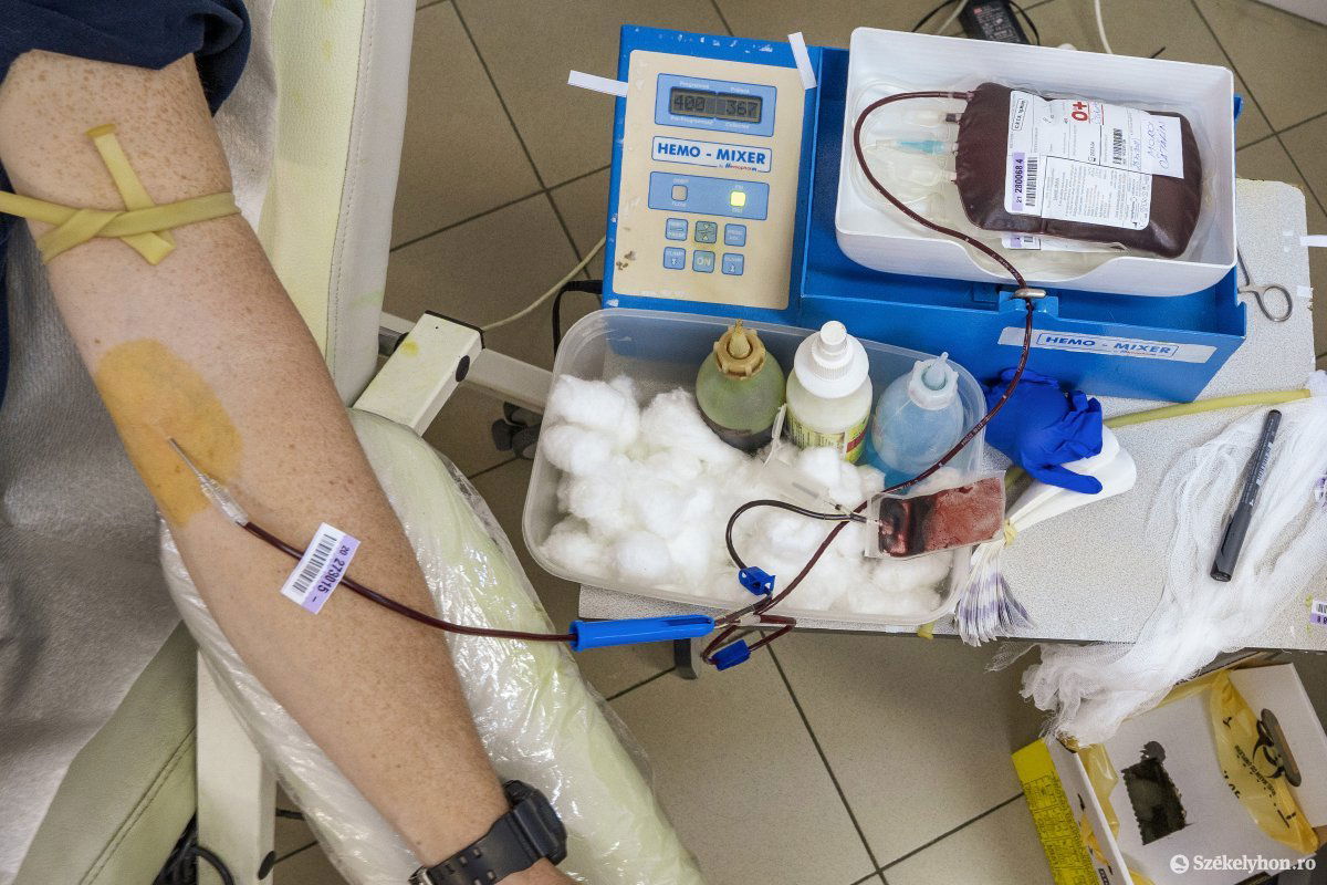 Vérből gyakran nincs elég tartalék, ezért kellene több lehetőség a véradásra •  Fotó: Haáz Vince