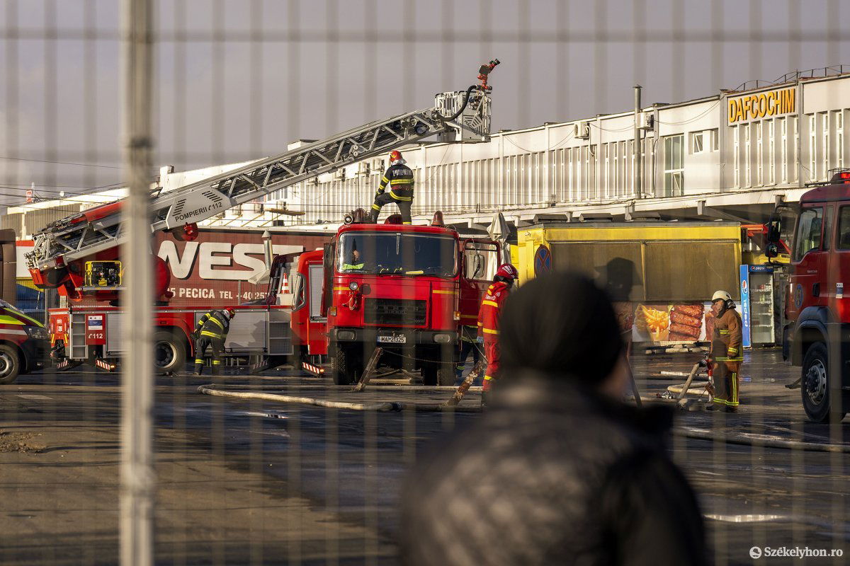 Az utóbbi időszak egyik legnehezebb bevetésén vannak túl •  Fotó: Haáz Vince