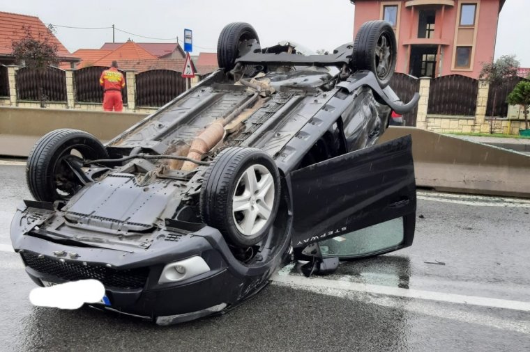 A tetején állt meg a balesetező autó Marosszentgyörgyön