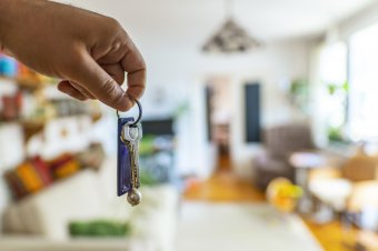 Egyre drágábbak az albérletek: Erdély-szerte nőttek a tulajdonosok által elkért bérleti díjak
