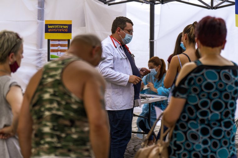 Forgatagos oltáskampány: közel százan jelentkeztek oltásra