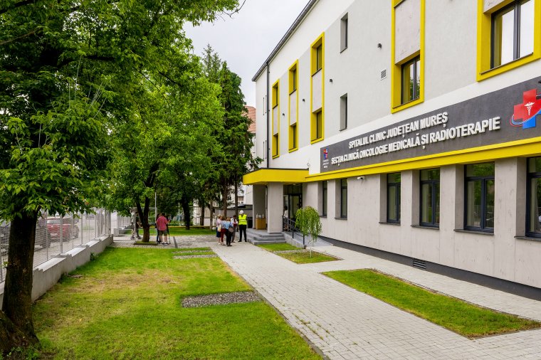 Heteken belül kezdődnek a kezelések a megújult marosvásárhelyi onkológián