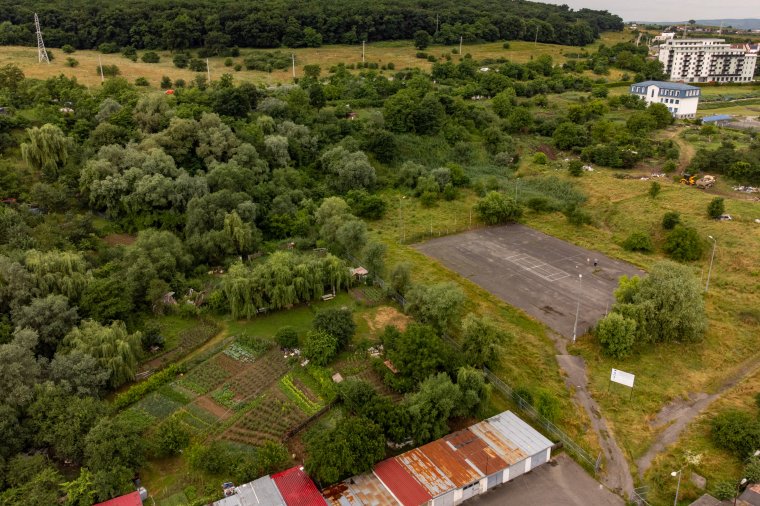 Bontással kezdték a park építését: Marosvásárhely legnagyobb szabadidős létesítménye épül
