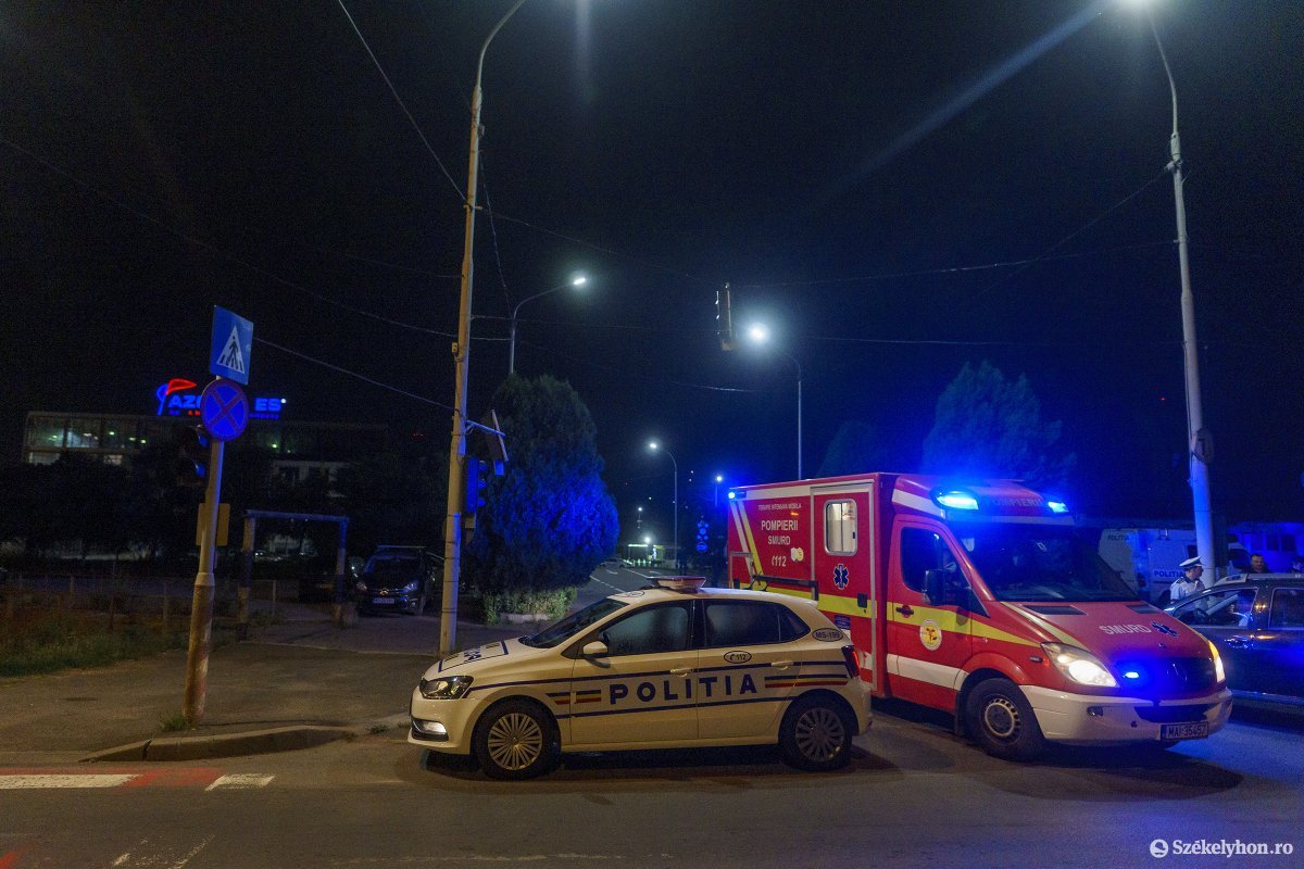 Éjszaka is mentő- és rendőrautókat láthatunk majd a kombinát környékén. Archív •  Fotó: Haáz Vince