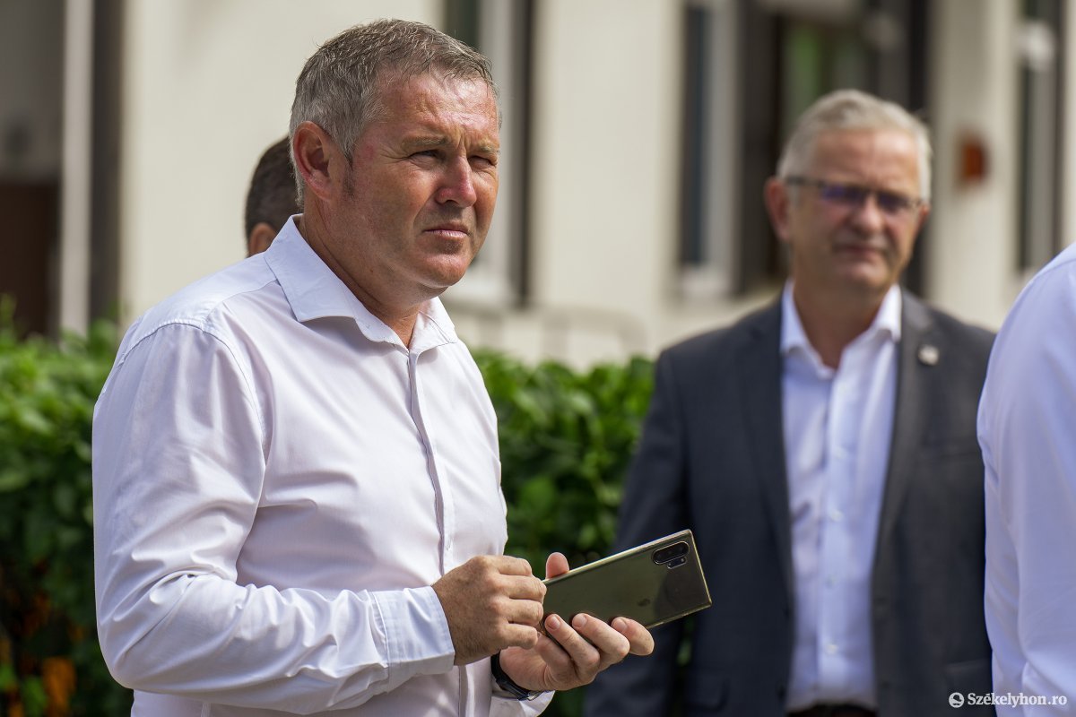 Kolcsár Gyula polgármester szerint nincs ok aggodalomra •  Fotó: Haáz Vince