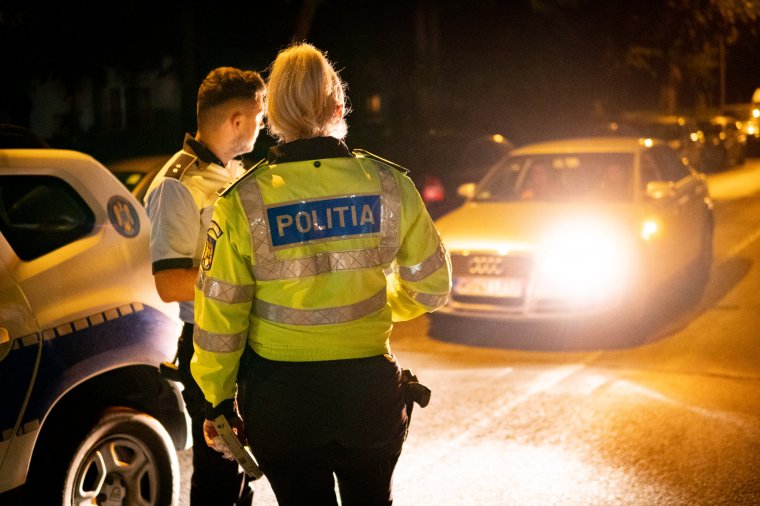 Drogot és alkoholt fogyasztó gépkocsivezetőket füleltek le