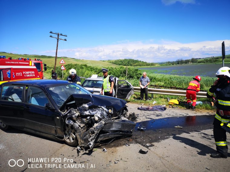 Két autó ütközött, öten megsérültek